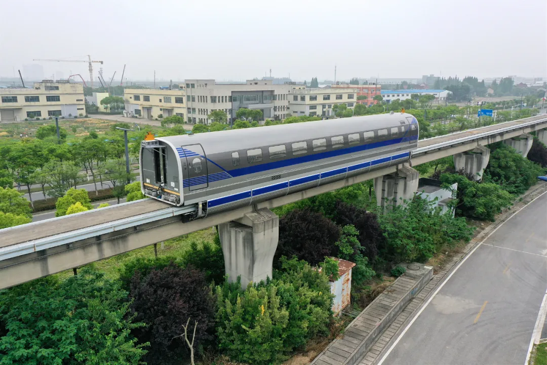 超級(jí)重磅！時(shí)速600公里高速磁浮試驗(yàn)樣車成功試跑